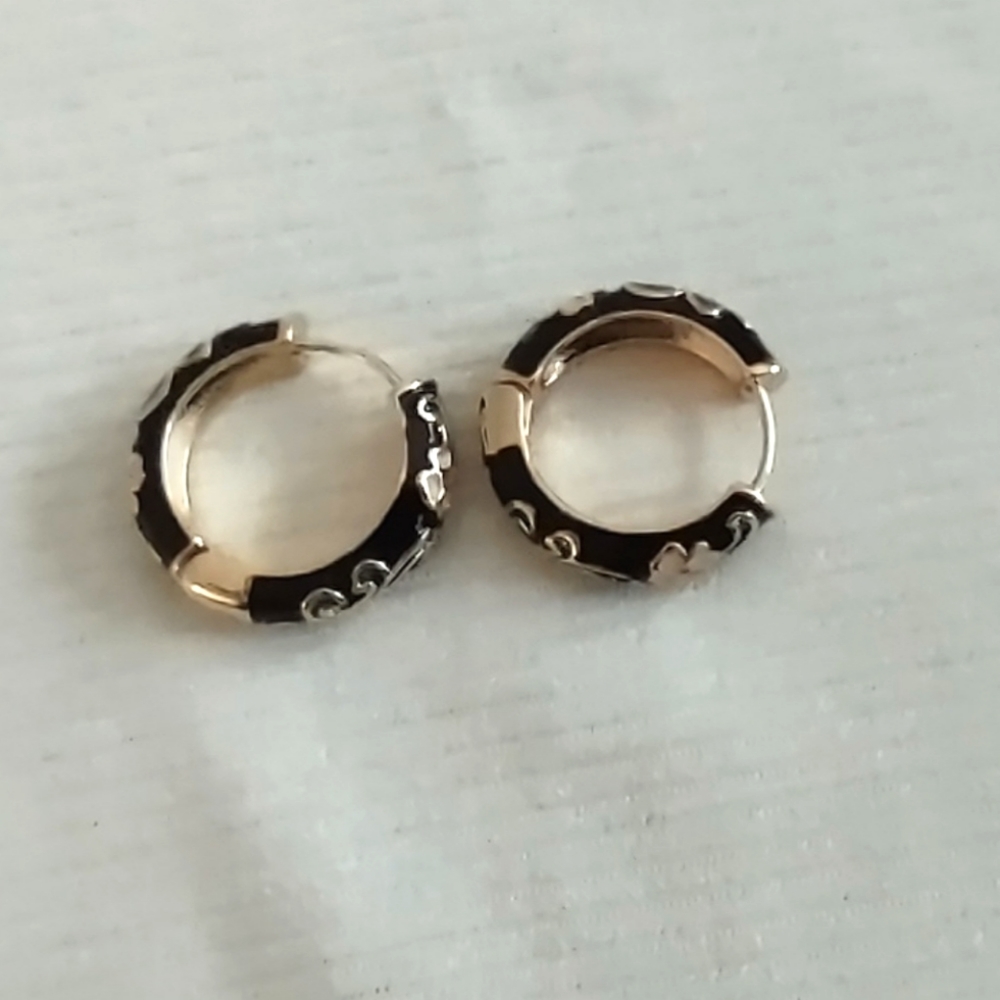 Floral Pattern Hoop Earrings